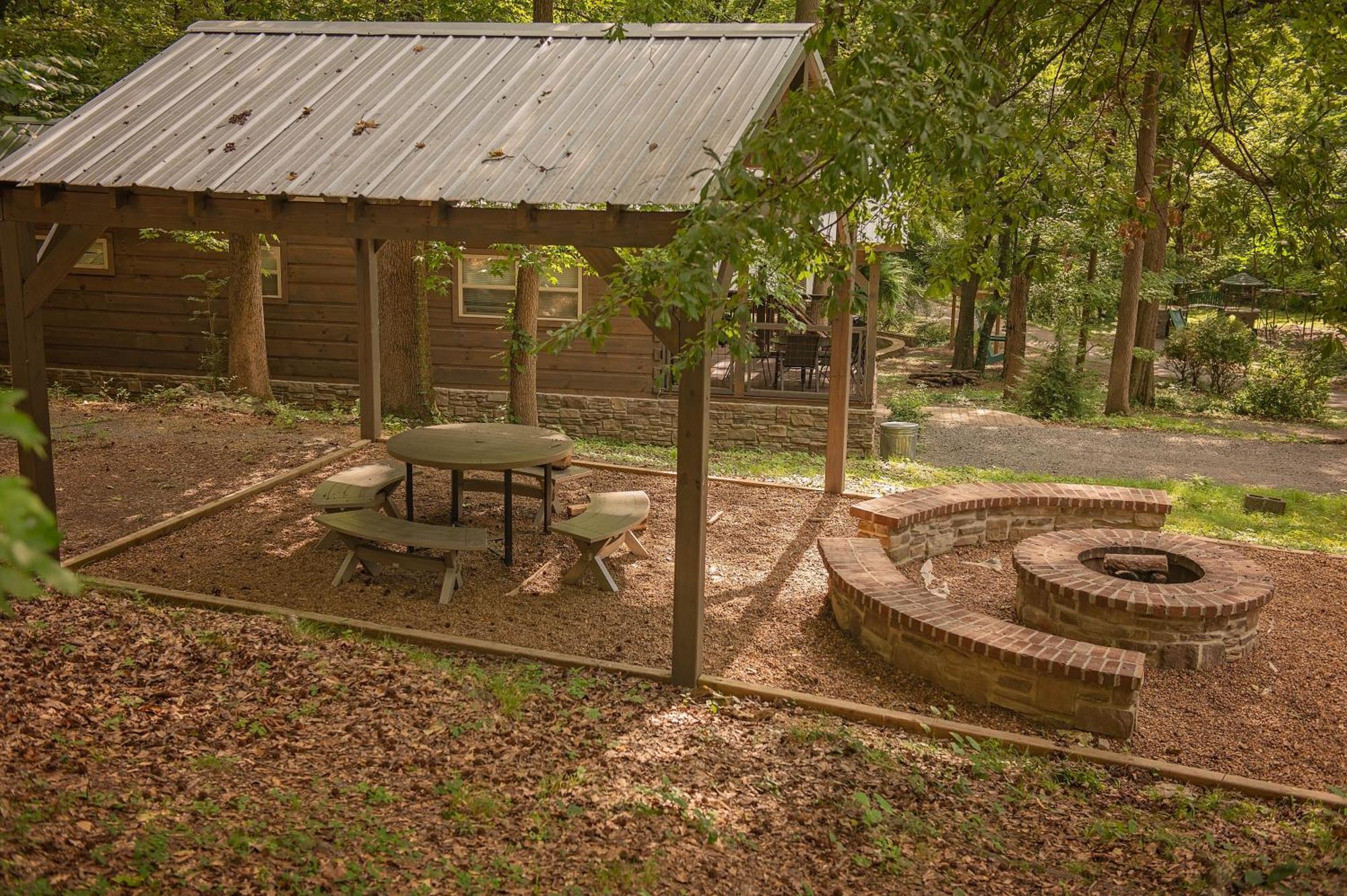 Ryon Tiny Home Cabin City-Side Rustic Retreat 查塔努加 外观 照片
